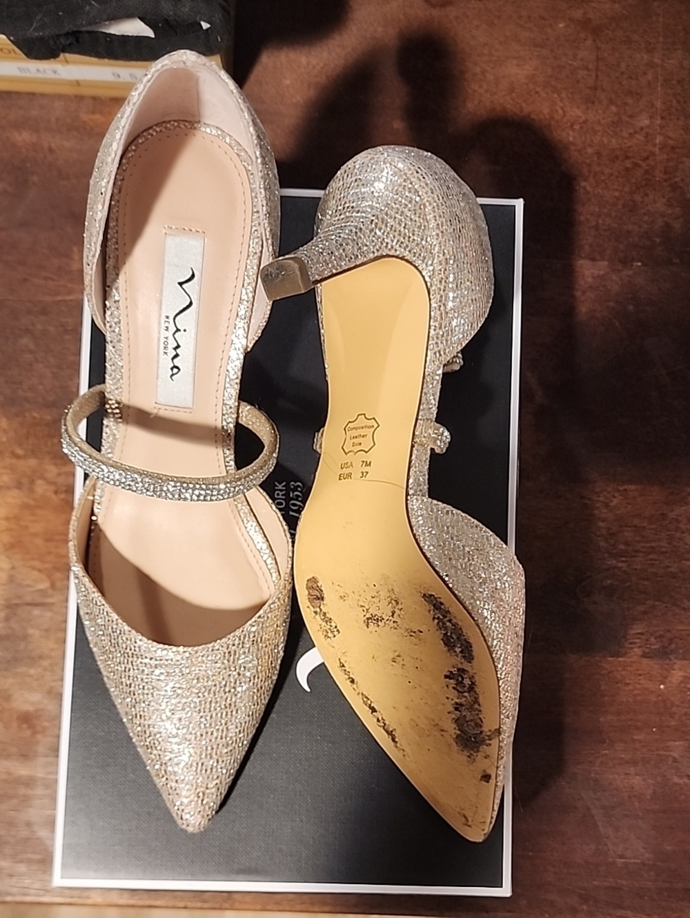 Nina Brystol Champagne Glitter Rhinestone Pointed Toe Heels Size 7M With Box
